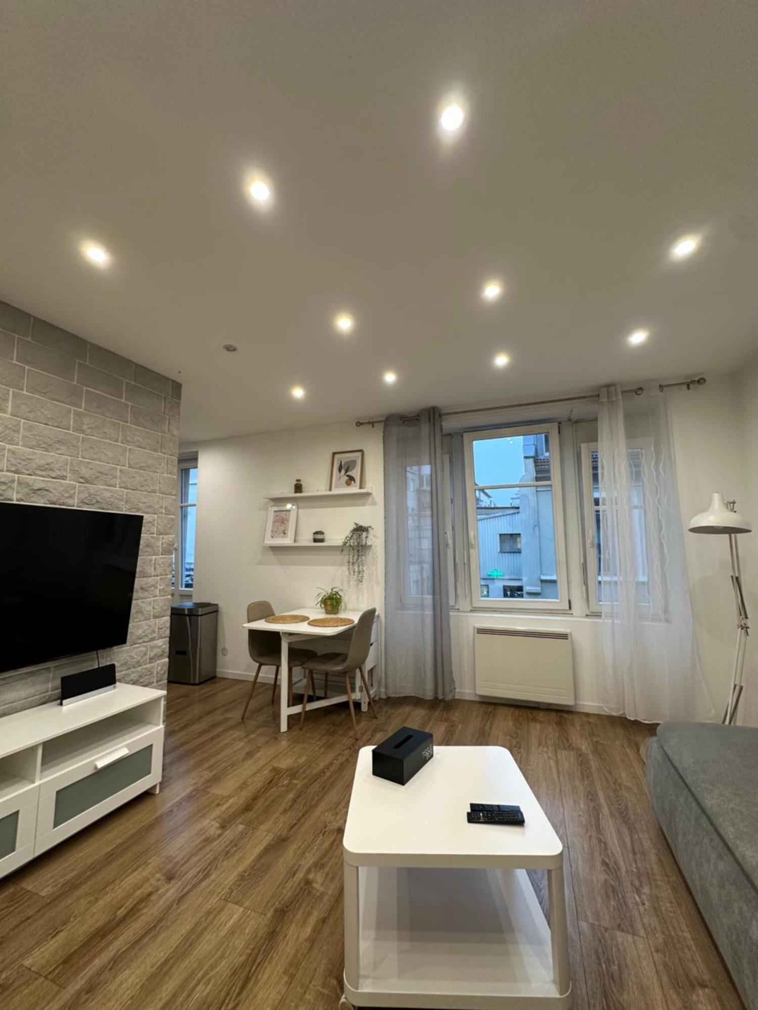 # Le 2 # Tres Beau T3 1Er Etage Tout Confort, Neuf, Mulhouse Centre Kültér fotó